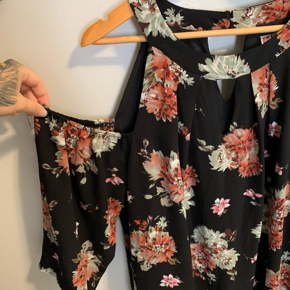 💜 AUW Black Floral Cold Shoulder Dress Size 1X - Picture 2 of 7